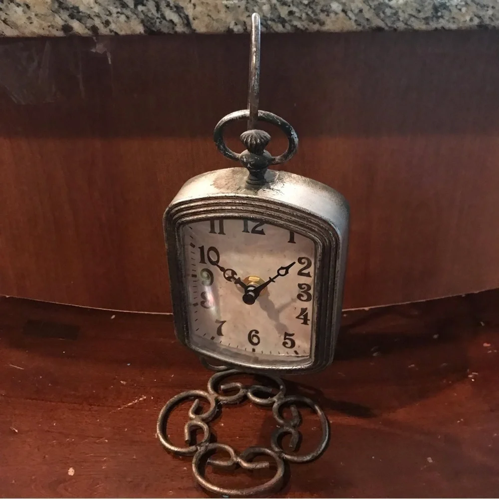 ⏰Decorative Clock on Stand